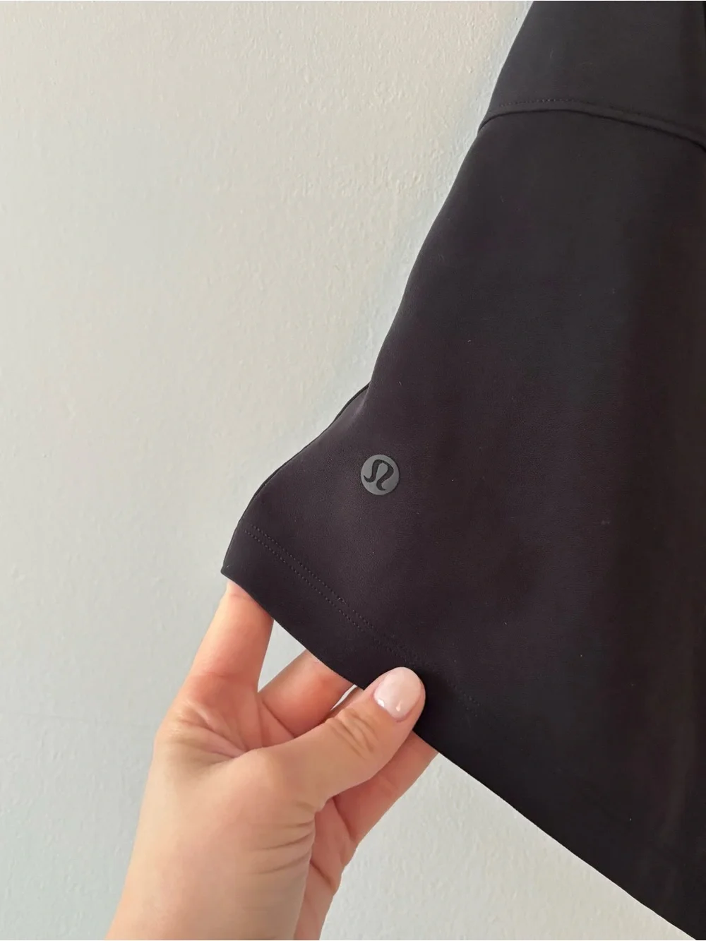 Lululemon On The Fly Short 2.5” Bottoms Pockets Drawstring Athletic Workout